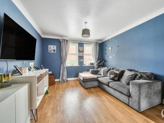 Apartment for sale in Oad Street, Kent