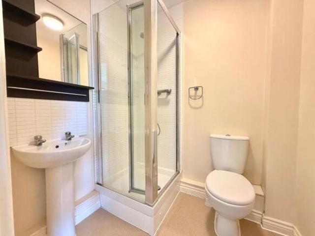 Apartment for sale in Bletchley and Fenny Stratford, Bletchley