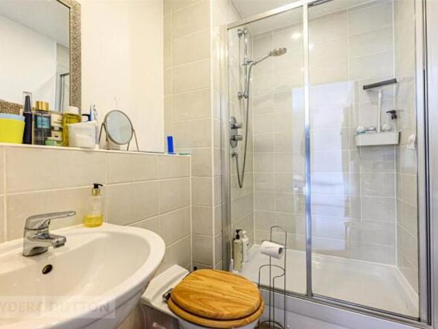 Apartment for sale in Birkby, Huddersfield