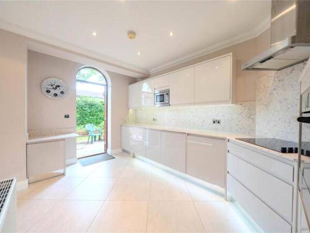 Apartment for sale in West Yorkshire