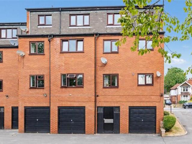 Apartment for sale in Harehills, West Yorkshire