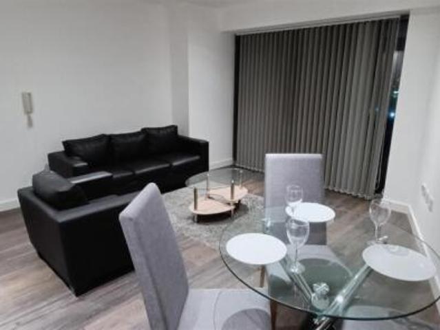 Apartment for sale in Calderstones