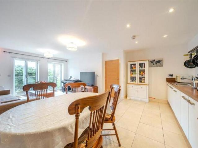 Apartment for sale in Cat Hill