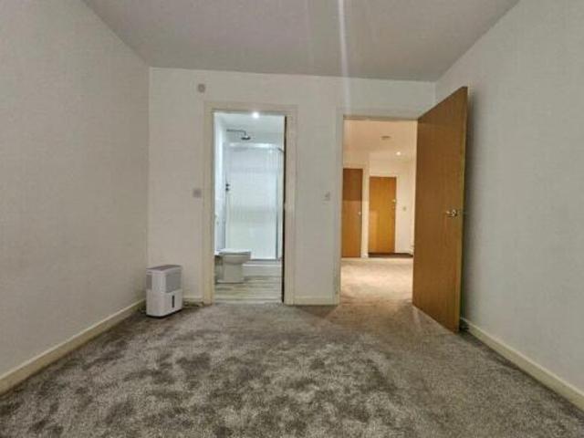 Apartment for sale in Lee Bank, Greater Manchester