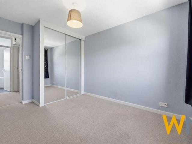 Apartment for sale in Navestock Side, Essex