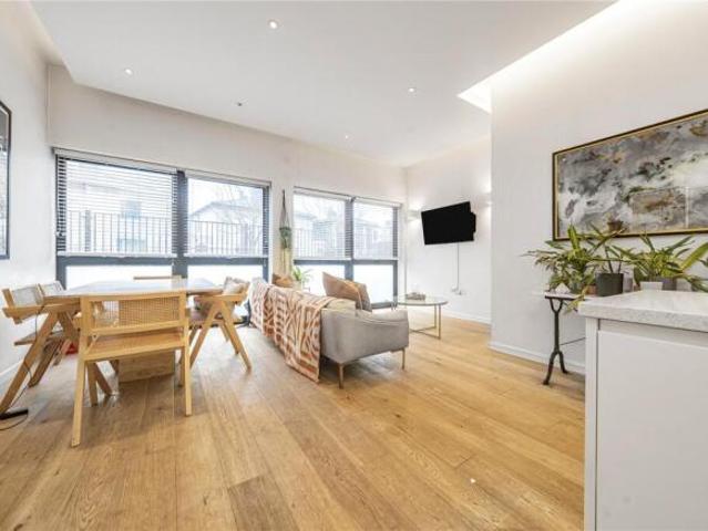 Apartment for sale in Greater London