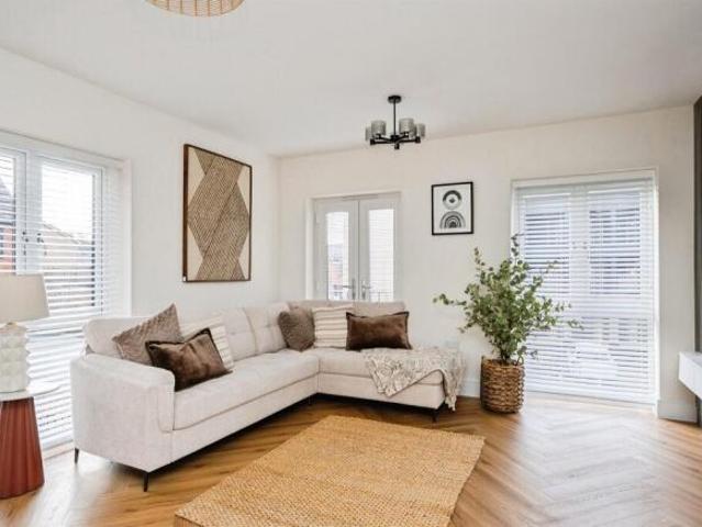 Apartment for sale in Folkestone