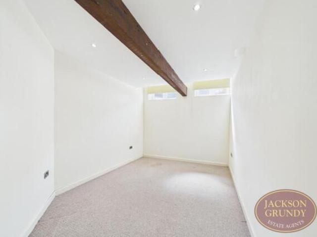 Apartment for sale in Northampton, Northamptonshire