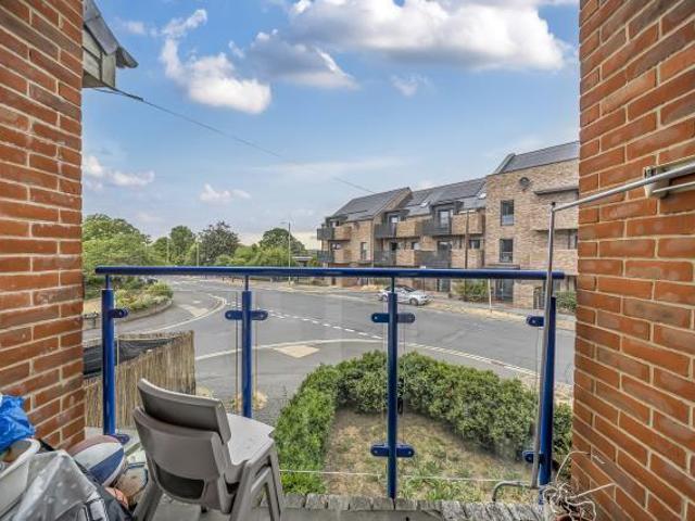 Apartment for sale in The Slade, Oxfordshire