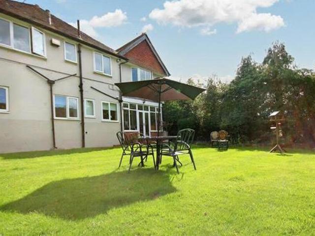 House for sale in Ashtead, Mole Valley