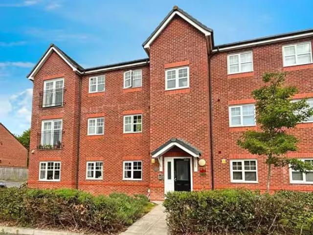 House for sale in Pulford