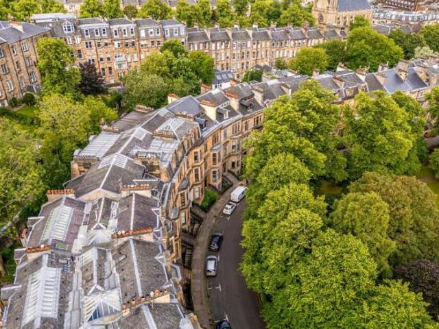 Apartment for sale in Dowanhill, Scotland