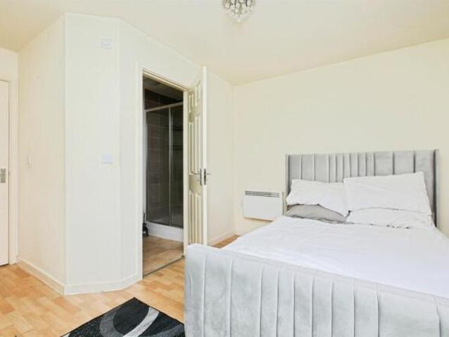Apartment for sale in East Midlands