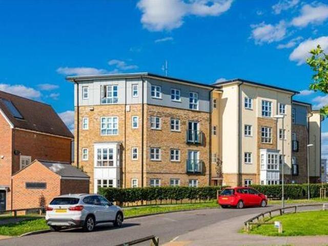 House for sale in Walton Court, Aylesbury