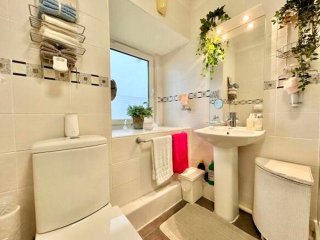 Apartment for sale in Watergate, Devon