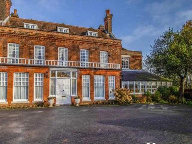 House for sale in Navestock Side, Essex