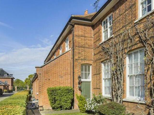House for sale in Hertford, Colliers End