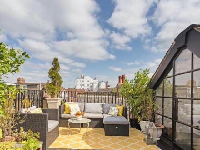 House for sale in Lyons, Greater London