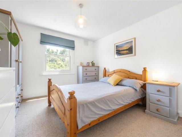 Apartment for sale in East Dulwich, Greater London