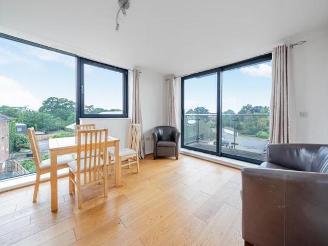 Apartment for sale in Chalvey, Slough