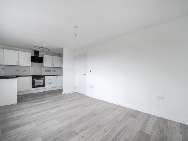 Apartment for sale in Chalvey, Slough