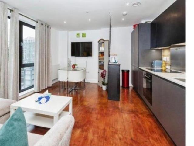 Apartment for sale in Slough