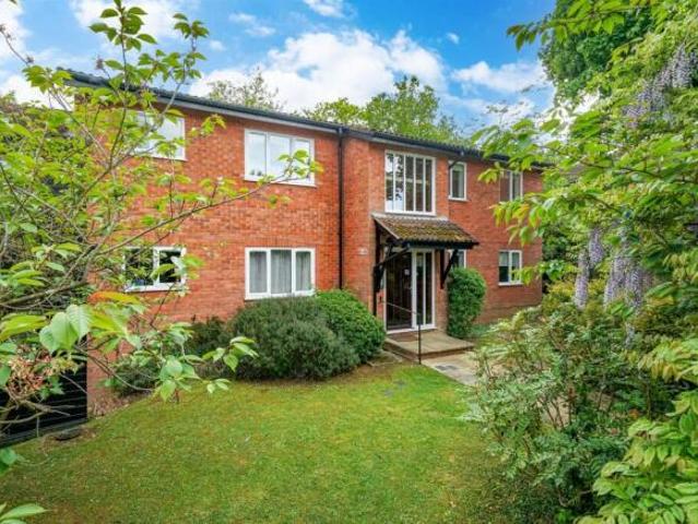 Apartment for sale in St Albans, Five Acres