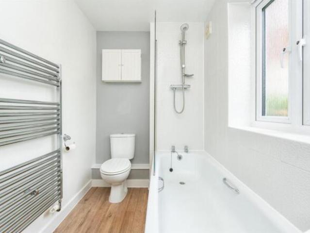 Apartment for sale in Kingswood, North Watford