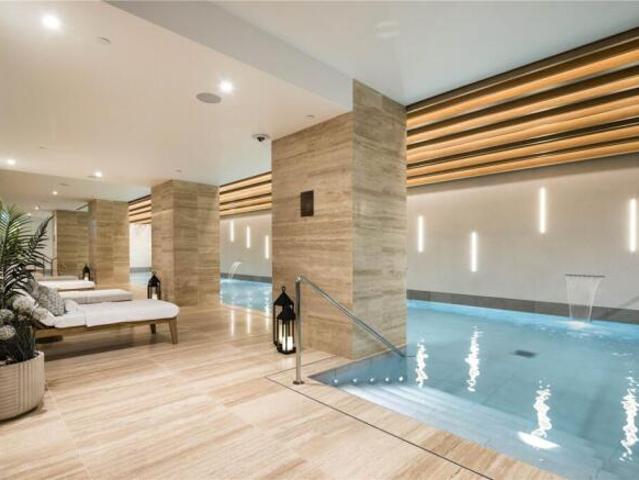 Apartment for sale in Bayswater, Greater London