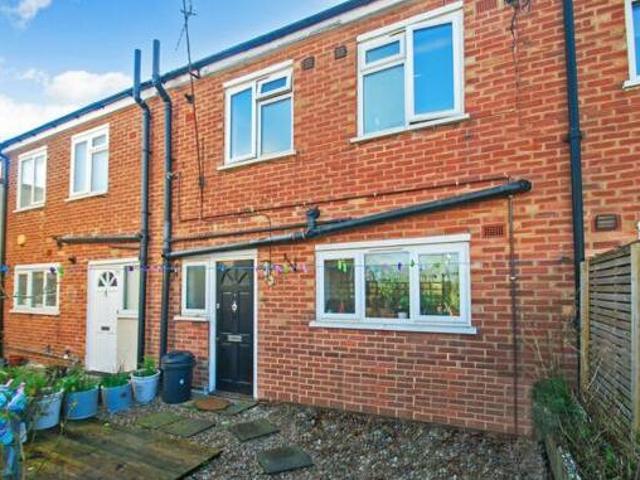 House for sale in Beaconsfield, Knotty Green