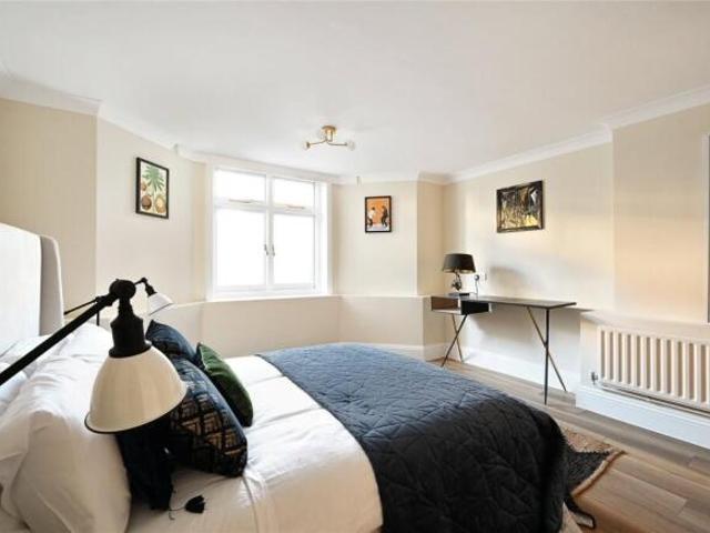 Apartment for sale in East Sussex