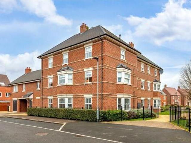 House for sale in Bedford