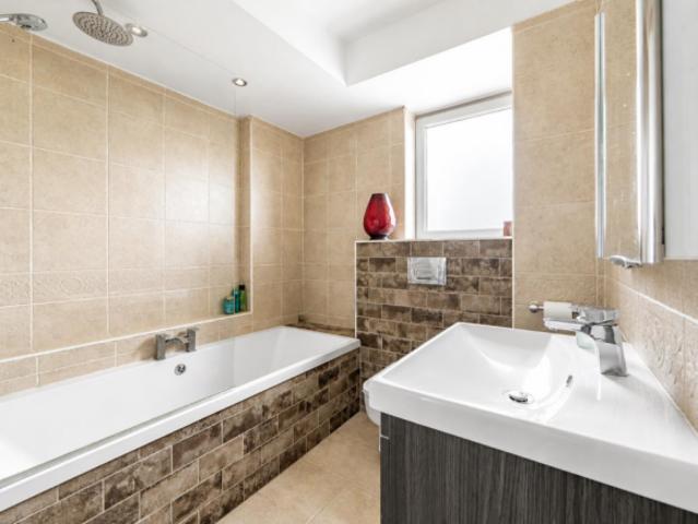 Apartment for sale in Gosforth, Tyne And Wear