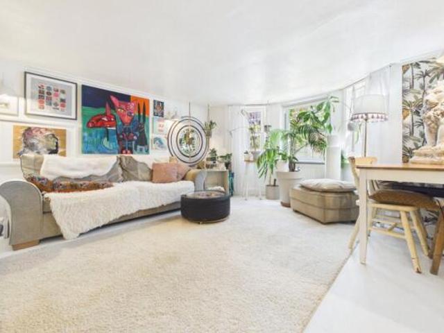 Apartment for sale in Kings Barton, Gloucester