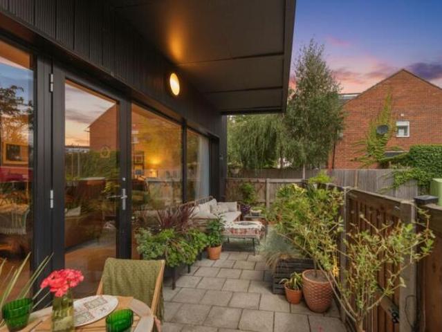 Apartment for sale in Cat Hill