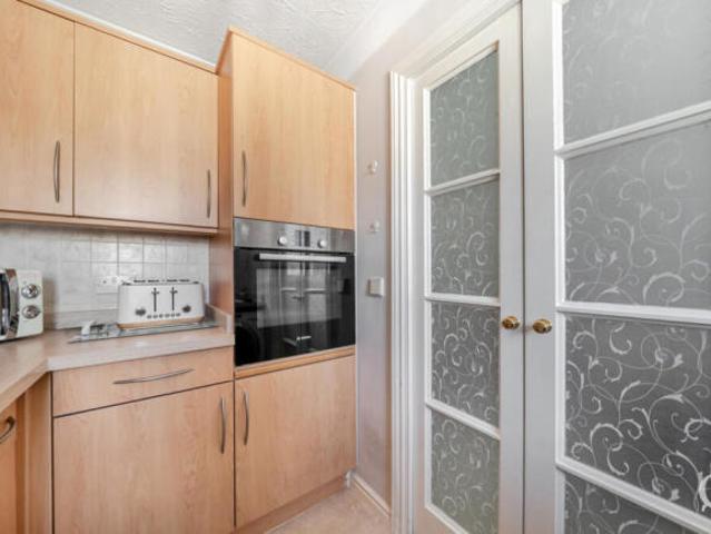 Apartment for sale in Sittingbourne, Swale