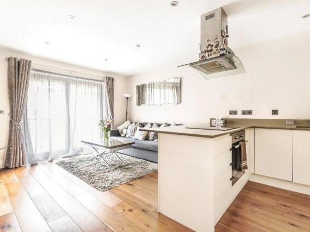 Apartment for sale in Welling, Greater London