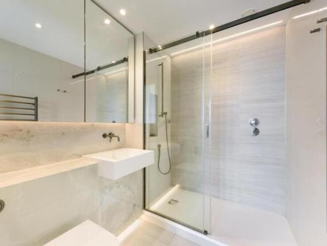 Apartment for sale in Belvedere, Greater London