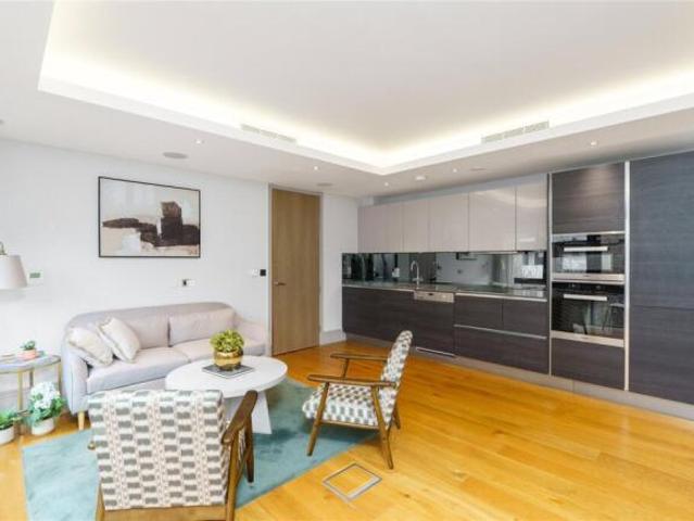 Apartment for sale in St. John's Wood, Greater London