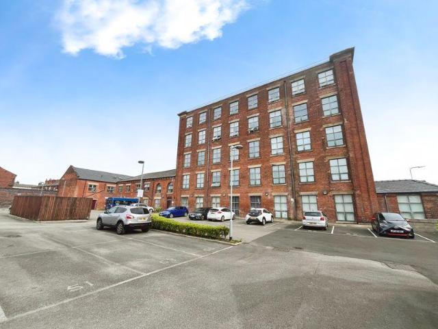 Apartment for sale in Bolton