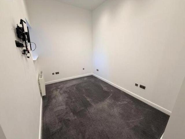Apartment for sale in Lee Bank, Greater Manchester