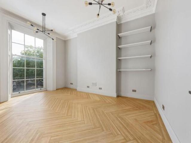 Apartment for sale in Green Close, Warwickshire