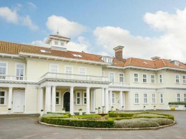 House for sale in Acol, Kent