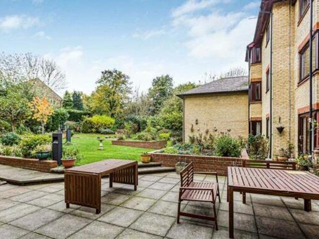 House for sale in Potters Bar, Hertfordshire