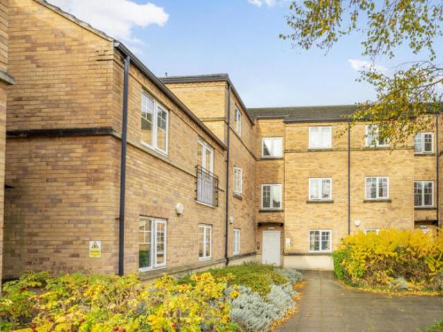 Apartment for sale in Fordham Heath