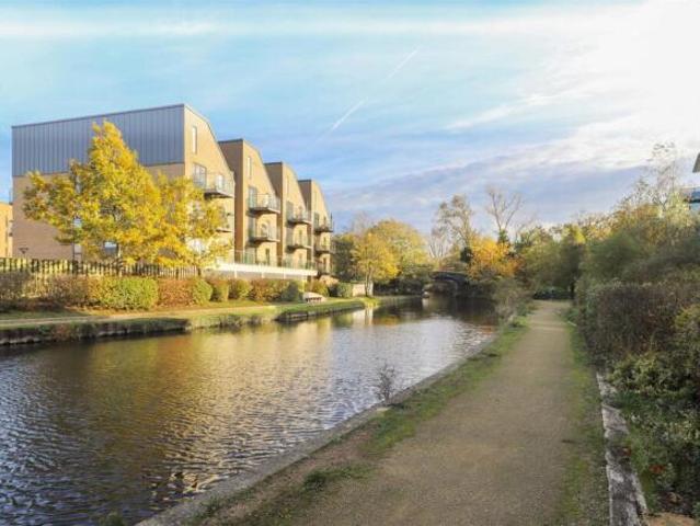 Apartment for sale in West Drayton, Greater London