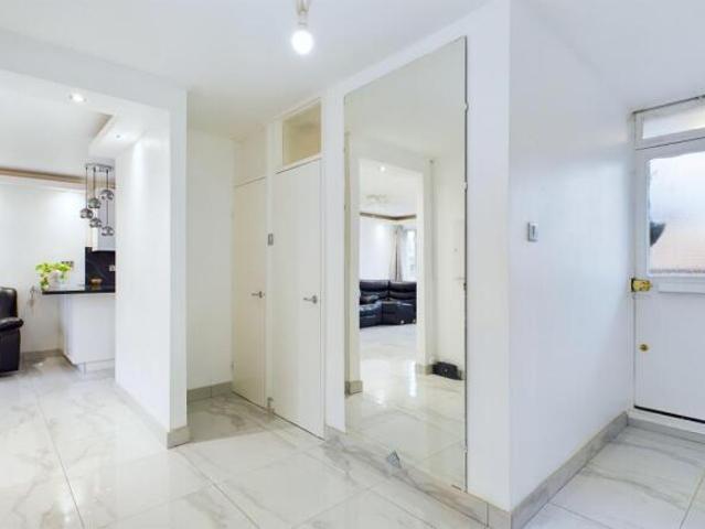Apartment for sale in Pimlico, Greater London