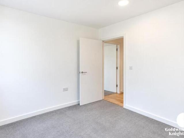 Apartment for sale in London Borough of Tower Hamlets, Greater London