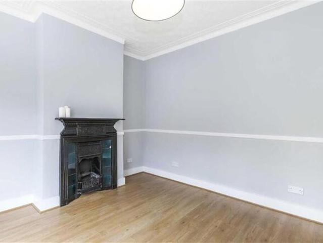 Apartment for sale in Walthamstow, Greater London