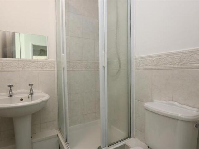 Apartment for sale in Midway, Kent